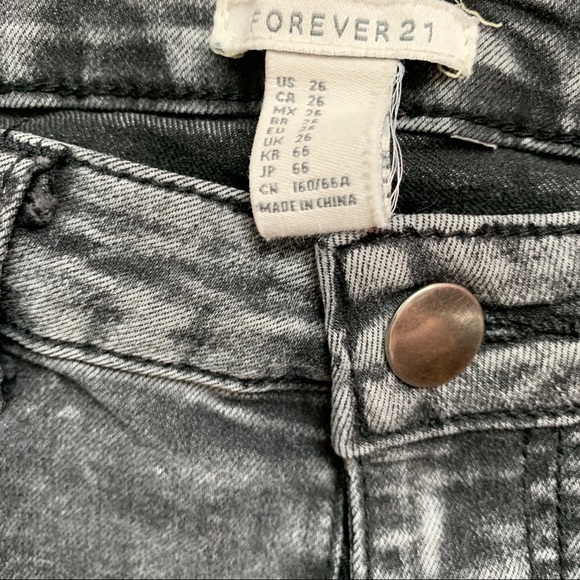Forever 21- Grey Acid Washed Jeans - Picture 3 of 3